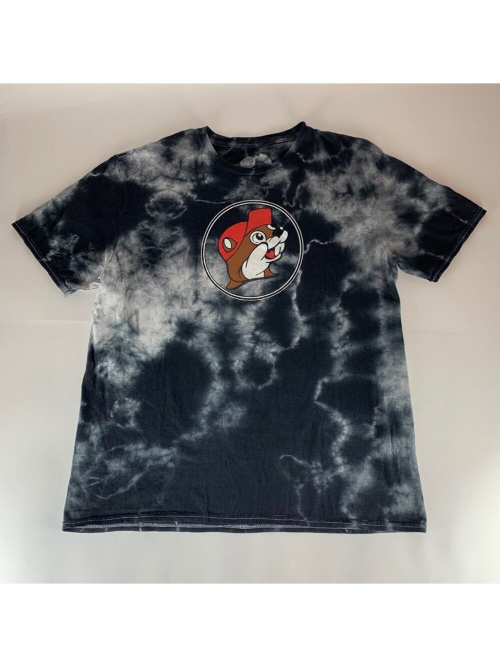 Buc-ees Black White Tie Dye Im Just Here For The Snacks Shirt Mens Large
